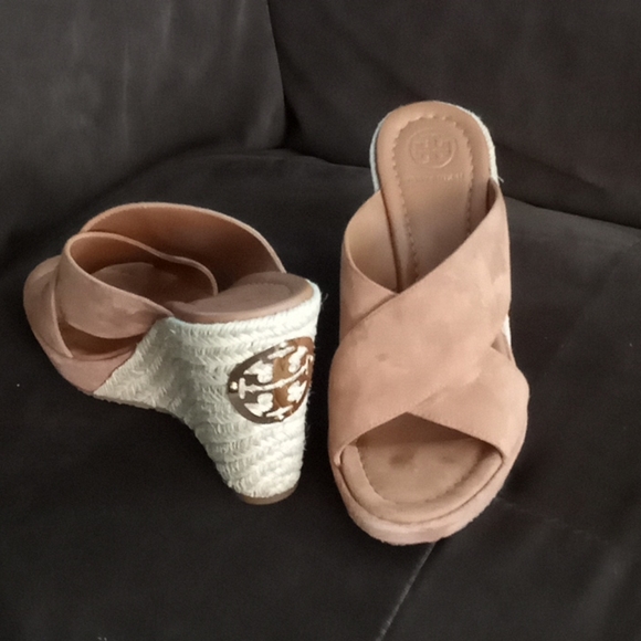 Tory Burch Shoes - NWT Tory Burch heels FIRM ON PRICE